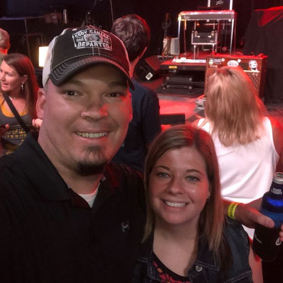 Meet your Posher, Shellie - Picture 1 of 1